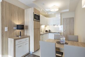 Silver Crown Hotel & Residence