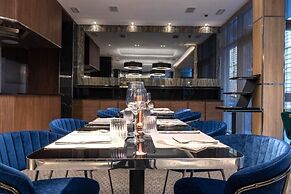 Silver Crown Hotel & Residence