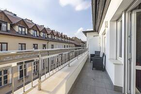 Silver Crown Hotel & Residence