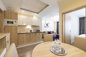 Silver Crown Hotel & Residence