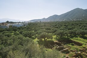 Elounda George Studios