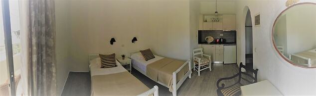 Elounda George Studios