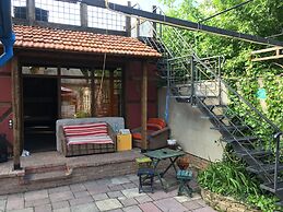Funky Mamaliga Hostel