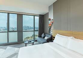 La Yarda Hotel Guangzhou - Free Shuttle Bus Available during Canton Fa