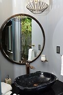 Sea'lavie Boutique Resort & Spa