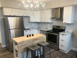 Carleton Place Downtown 1 and 2 Bedroom Entire Apartments