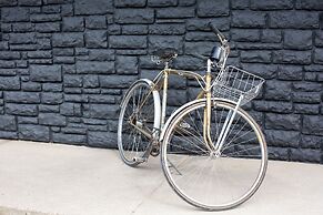 Spoke and Vine Motel