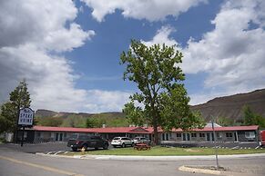 Spoke and Vine Motel