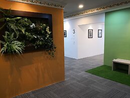 H Boutique Hotel Xplorer Loke Yew