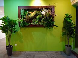 H Boutique Hotel Xplorer Loke Yew