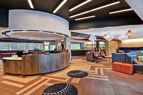 Tru by Hilton Middletown