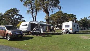 Lake Conjola Waterfront Holiday Park