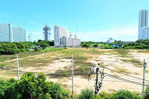 Luxury 1 bed Corner Condo