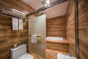 Wuyishan Ancient Street No.3 Tea Inn