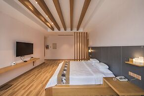 Wuyishan Ancient Street No.3 Tea Inn