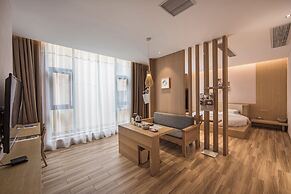 Wuyishan Ancient Street No.3 Tea Inn