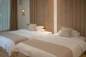 Wuyishan Ancient Street No.3 Tea Inn