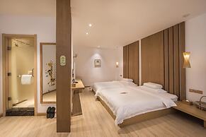 Wuyishan Ancient Street No.3 Tea Inn