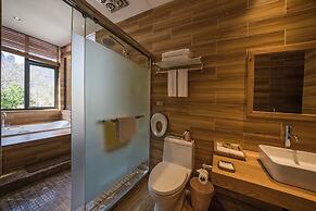 Wuyishan Ancient Street No.3 Tea Inn