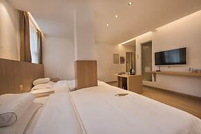 Wuyishan Ancient Street No.3 Tea Inn