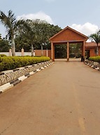 Pope Paul V1 Memorial Hotel