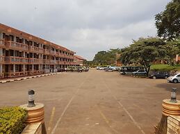 Pope Paul V1 Memorial Hotel