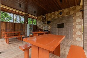 Batang Golden Hills Villa