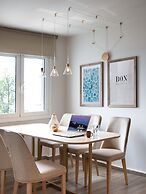 Vouliagmeni Stylish Homes by BluPine