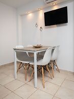 Vouliagmeni Stylish Homes by BluPine