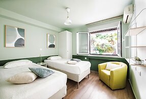 Vouliagmeni Stylish Homes by BluPine