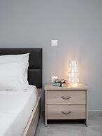 Vouliagmeni Stylish Homes by BluPine