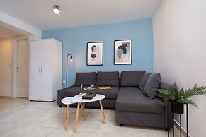 Vouliagmeni Stylish Homes by BluPine