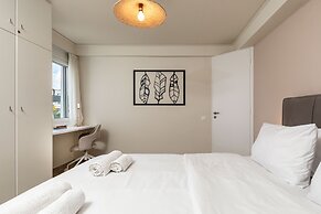 Vouliagmeni Stylish Homes by BluPine