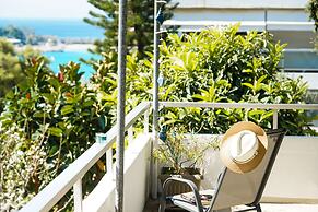 Vouliagmeni Stylish Homes by BluPine