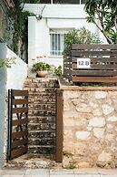 Vouliagmeni Stylish Homes by BluPine