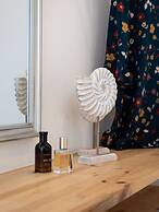 Vouliagmeni Stylish Homes by BluPine