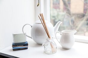 Modern 2 bed flat in historic building