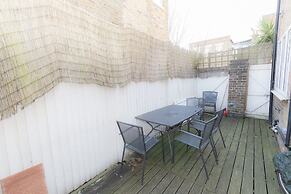 Modern stylish and luxurious 1 bed flat