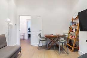 Modern stylish and luxurious 1 bed flat