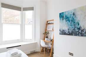 Modern stylish and luxurious 1 bed flat