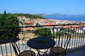 Best House Sea View Apartment