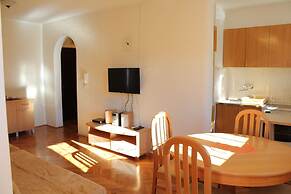Sunny Family Apartment