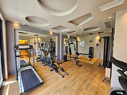 Petousis Hotel & Suites