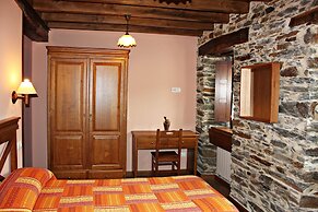 Apartamentos El Llago
