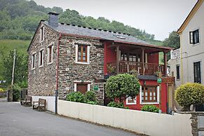 Apartamentos El Llago