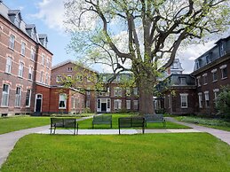 Oneida Community Mansion House