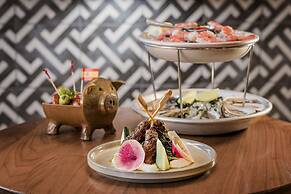 The Wilbur Lititz, Tapestry Collection by Hilton