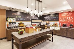 Hampton Inn & Suites by Hilton Quebec City Beauport