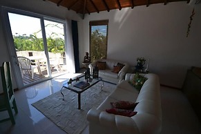 Pousada Caminho das Aroeiras