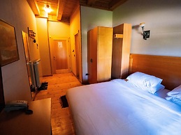 Natyral Razma Resort